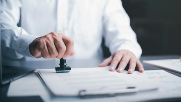 توثيق عقد إيجار جدة